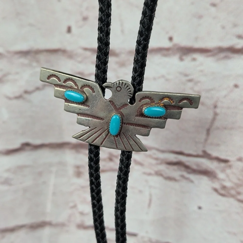 Silver Tone and Turquoise Thunderbird Bolo Tie Vintage - Picture 1 of 5